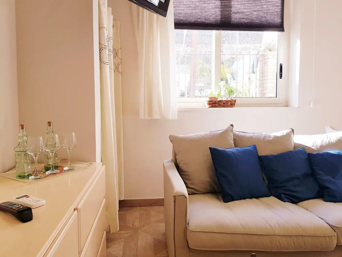 A Casa Vostra Apartment Giardini Naxos 0*,
